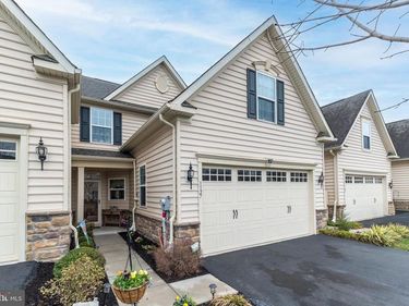 1127 ARBOUR LANE, QUAKERTOWN, PA 18951