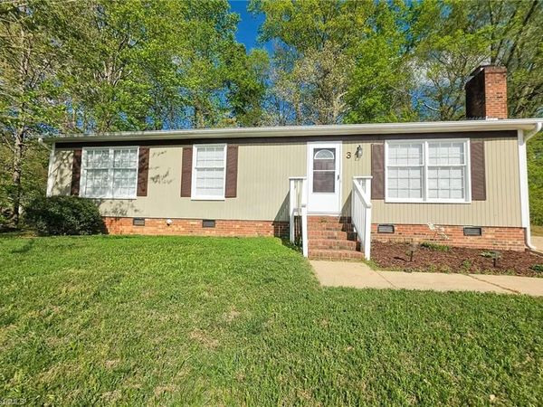3 Woodlake Court , Greensboro, NC 27406