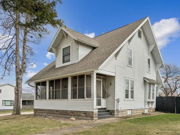 211 N 1st Street, Hawkeye, IA 52147