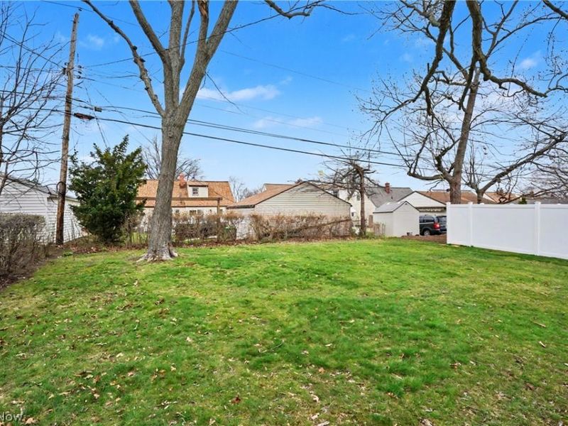 1784 Empire Road , Wickliffe, OH 44092 Photo 24