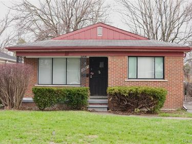 19925 Winthrop Street, Detroit, MI 48235
