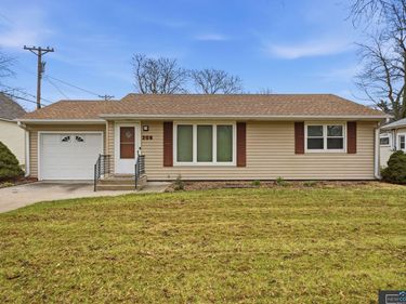 208 N 16th Street , Beatrice, NE 68310