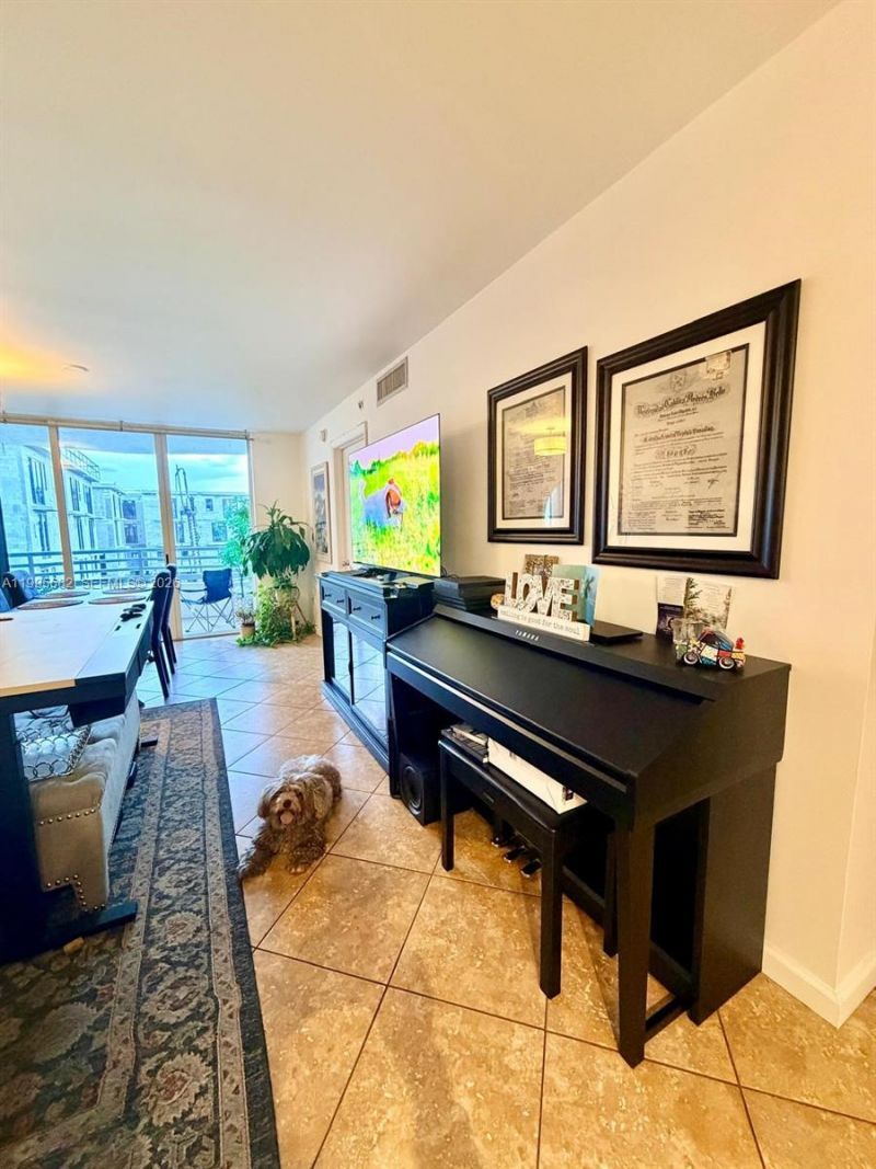 1401 Bay Rd, Unit 412, Miami Beach, FL 33139 Photo