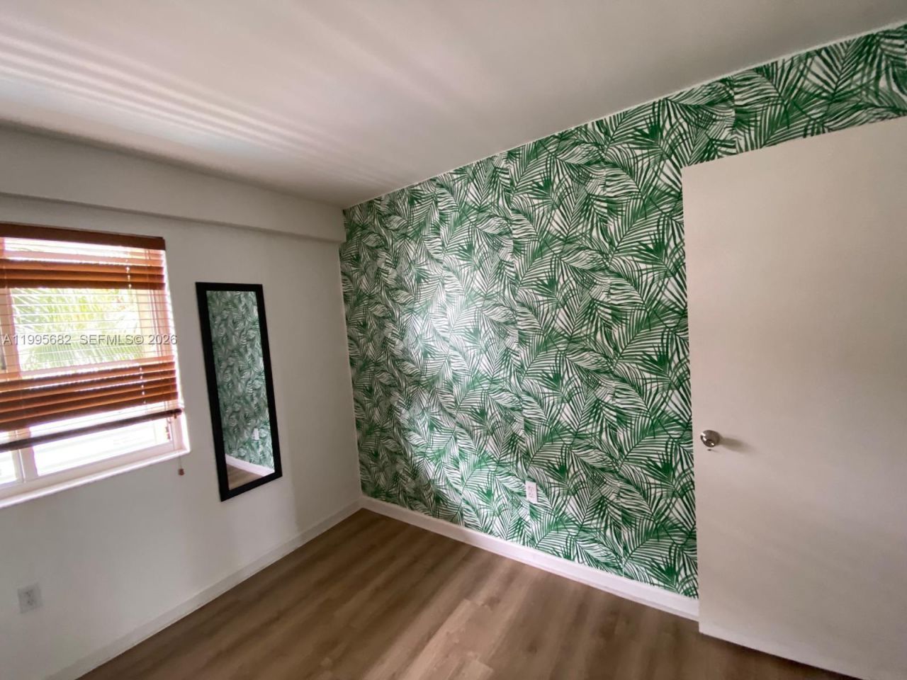 1401 Bay Rd , Unit 412, Miami Beach, FL 33139 Photo