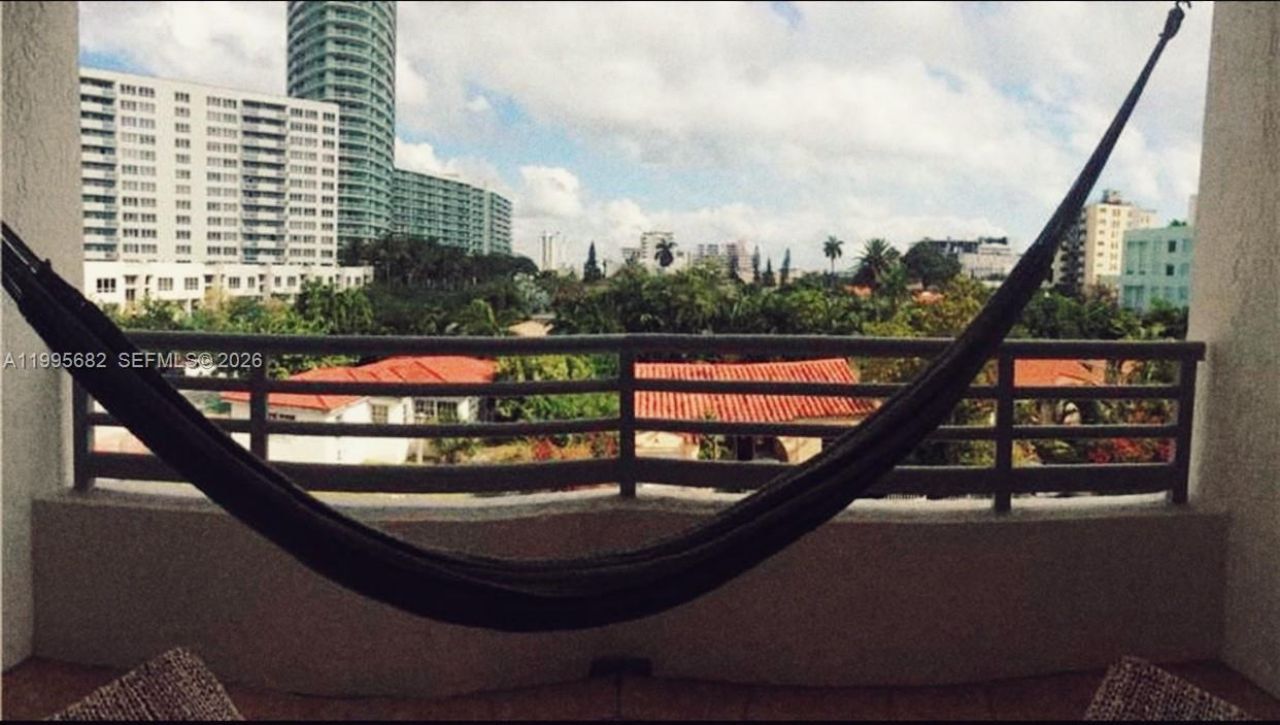 1401 Bay Rd , Unit 412, Miami Beach, FL 33139 Photo