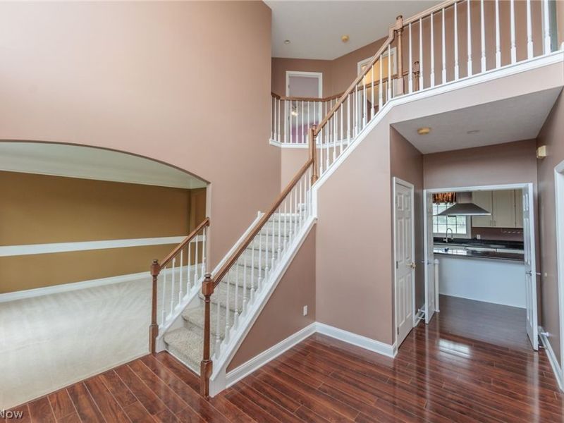 17918 Princeton Circle, Strongsville, OH 44149 Photo 2