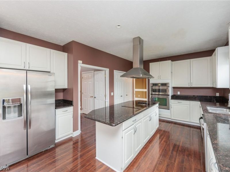 17918 Princeton Circle, Strongsville, OH 44149 Photo 6