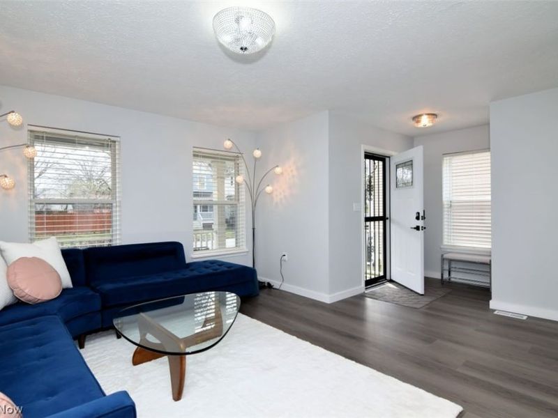 2092 W 81st Street , Cleveland, OH 44102 Photo 10