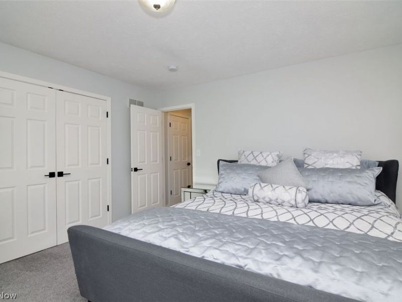 2092 W 81st Street , Cleveland, OH 44102 Photo 23