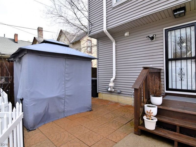 2092 W 81st Street , Cleveland, OH 44102 Photo 33