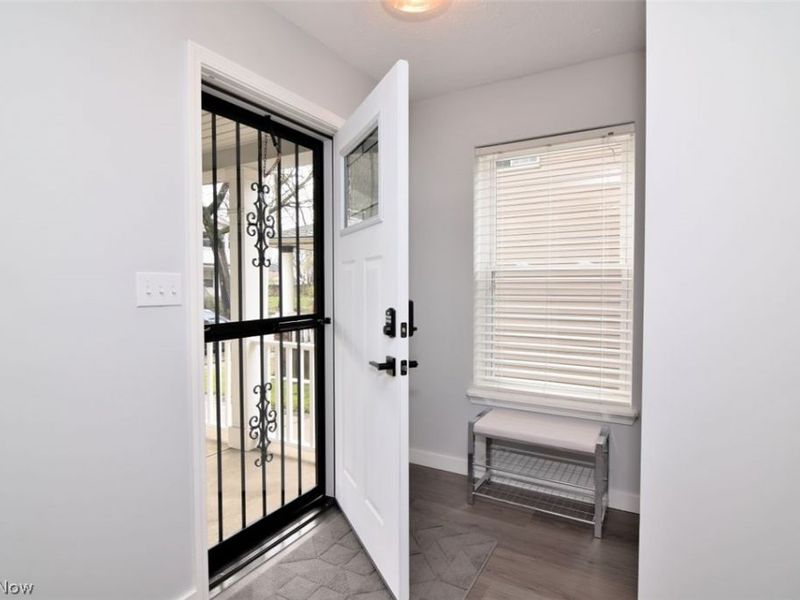 2092 W 81st Street , Cleveland, OH 44102 Photo 7