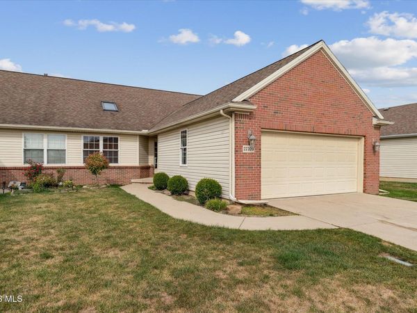 27703 Schriber Street , Walbridge, OH 43465