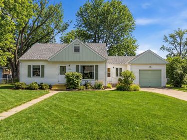 5808 Nevada Avenue N, Crystal, MN 55428