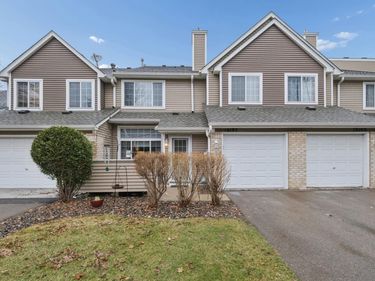 18195 Warbler Lane , Eden Prairie, MN 55346