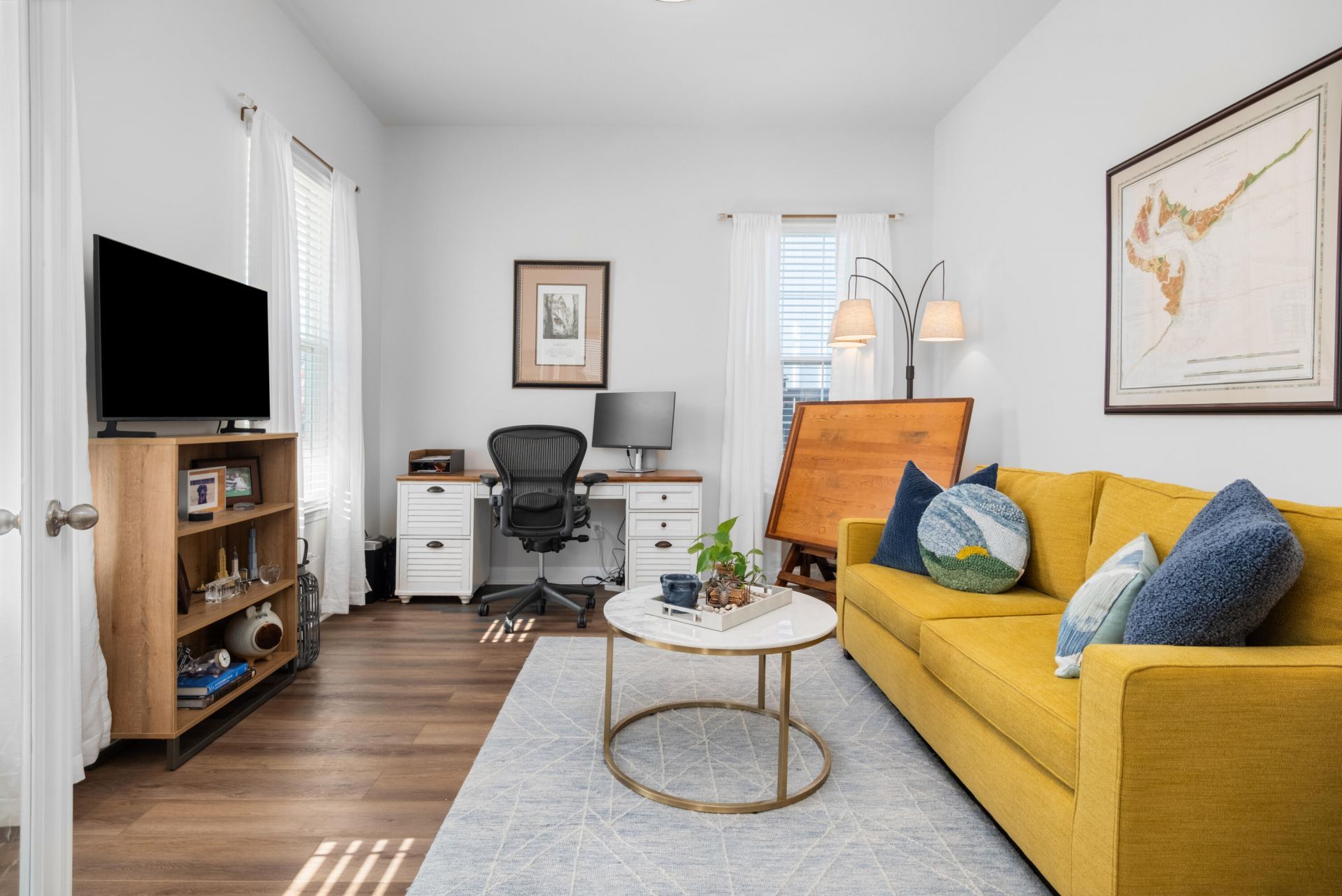 716 Blueway Avenue Photo 10