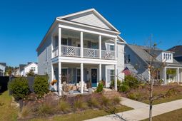 716 Blueway Avenue photo 4