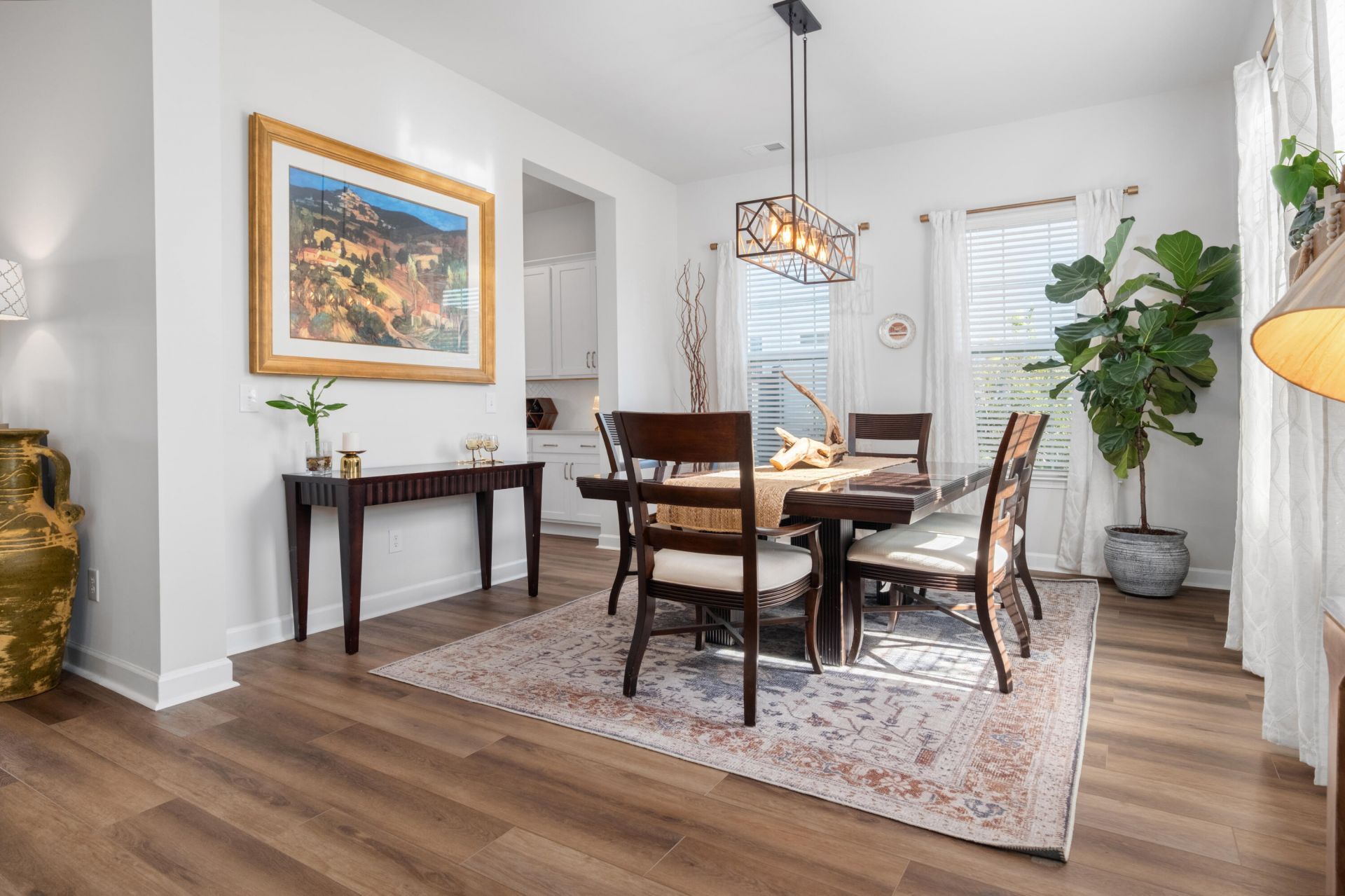 716 Blueway Avenue Photo 8