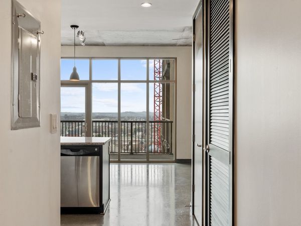 1510 Demonbreun St, Unit 1105, Nashville, TN 37203