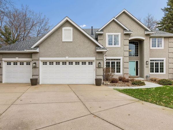 1515 Broken Oak Court, Lino Lakes, MN 55038