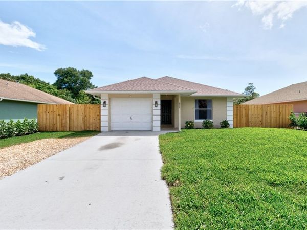 674 30th Avenue SW, Vero Beach, FL 32968