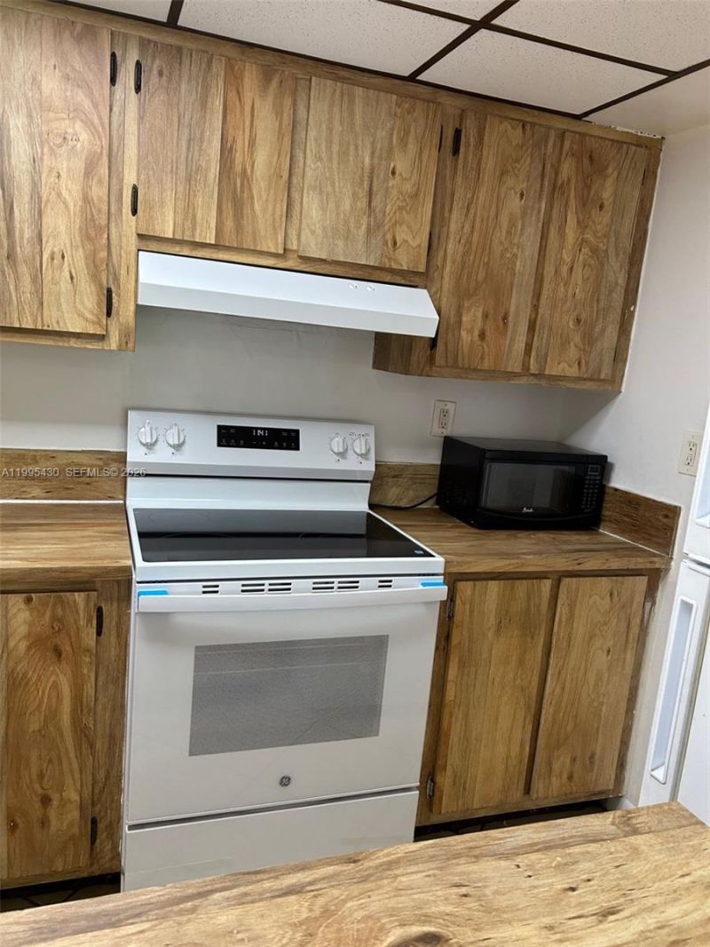 9301 SW 92nd Ave , Unit 308C, Miami, FL 33176 Photo