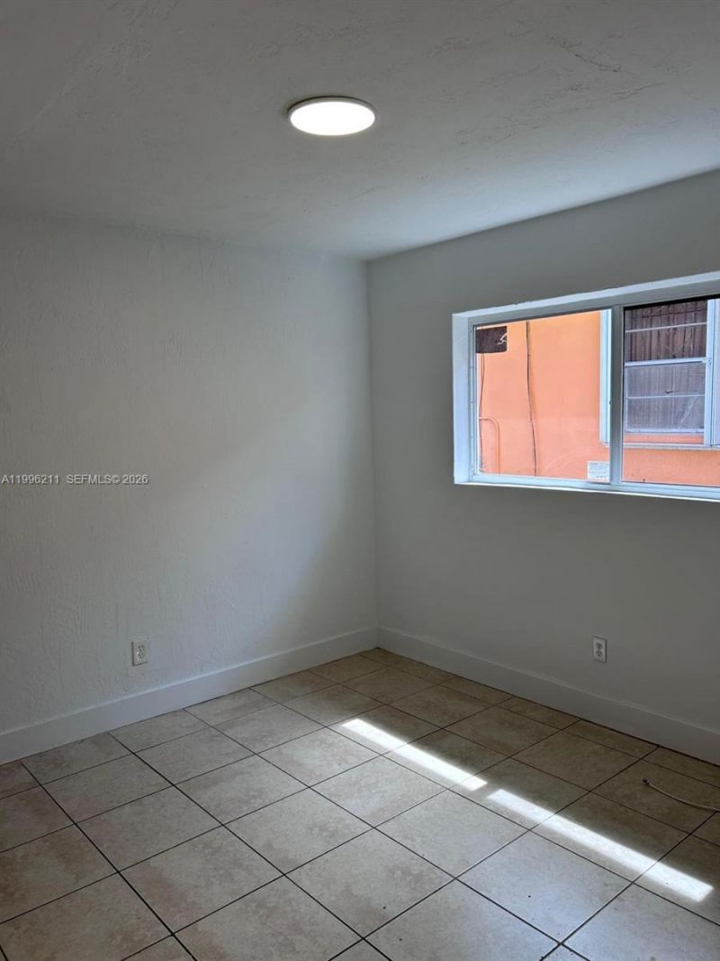 1128 NW 76th St, Miami, FL 33150 Photo