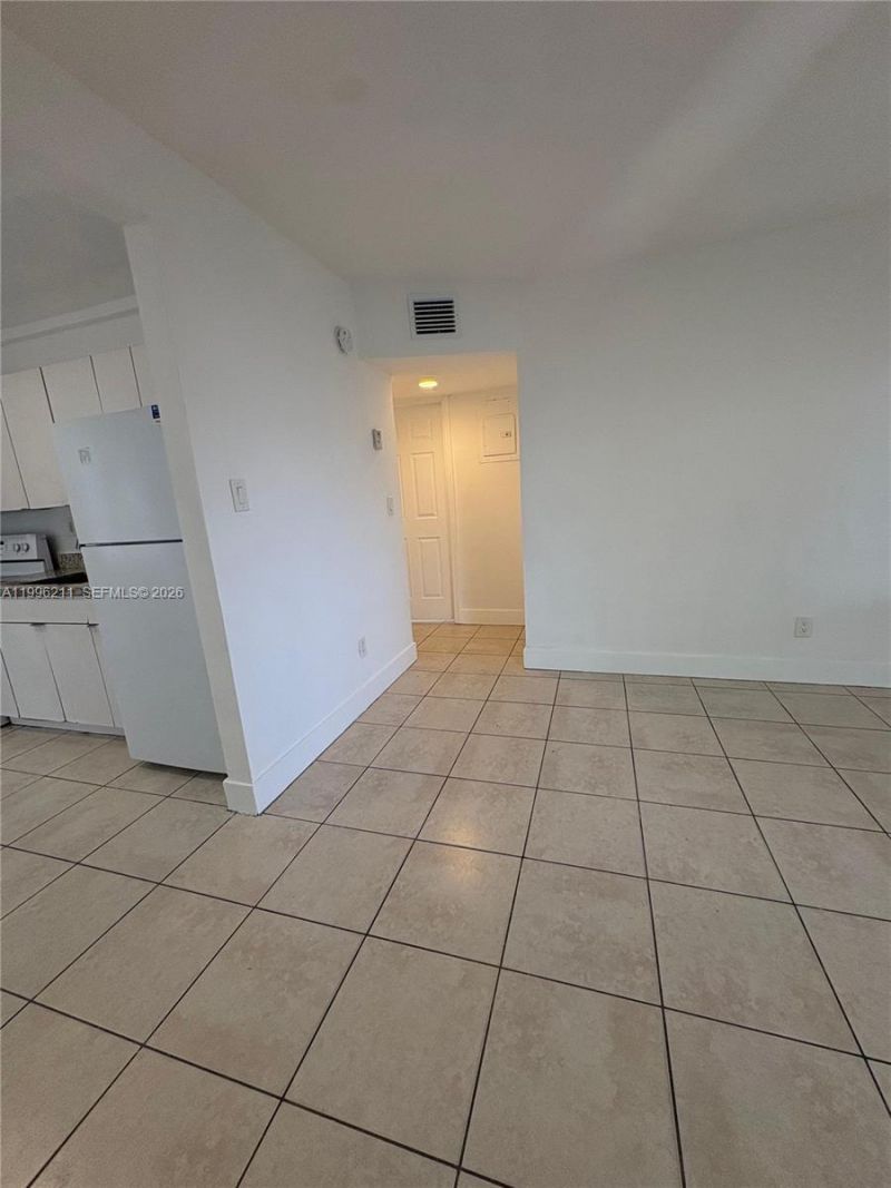 1128 NW 76th St, Miami, FL 33150 Photo