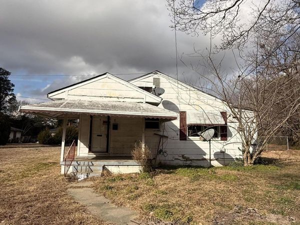 500 Marilyn Drive, Kinston, NC 28501