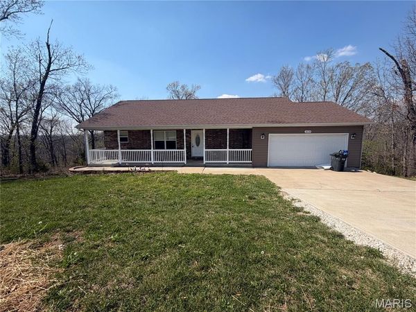 14139 Hopi Road , Dixon, MO 65459