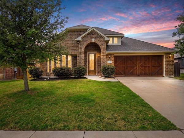 1113 Planters Way, Waxahachie, TX 75165