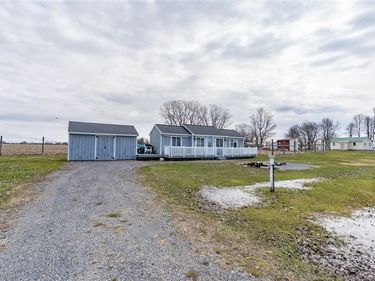 27180 Montonna Shores Road N, Three Mile Bay, NY 13693