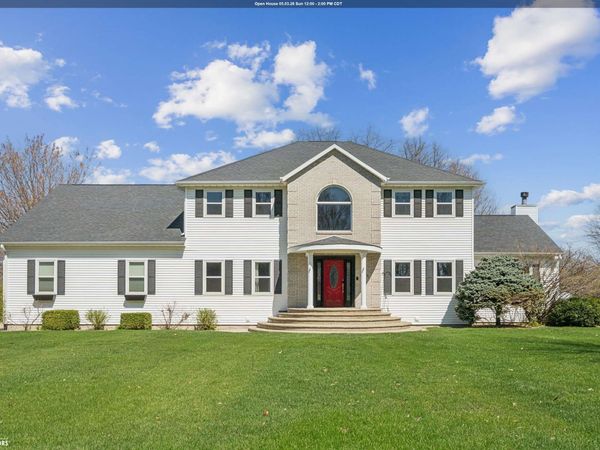 2606 Cliffwood Drive, Burlington, IA 52601