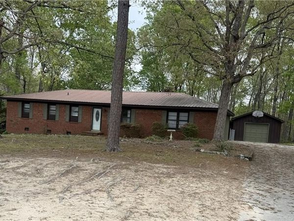3622 Lower Lake Road , Thomasville, NC 27360