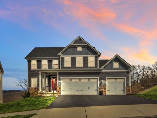 134 Woodsman Ridge Dr, Zelienople, PA 16063