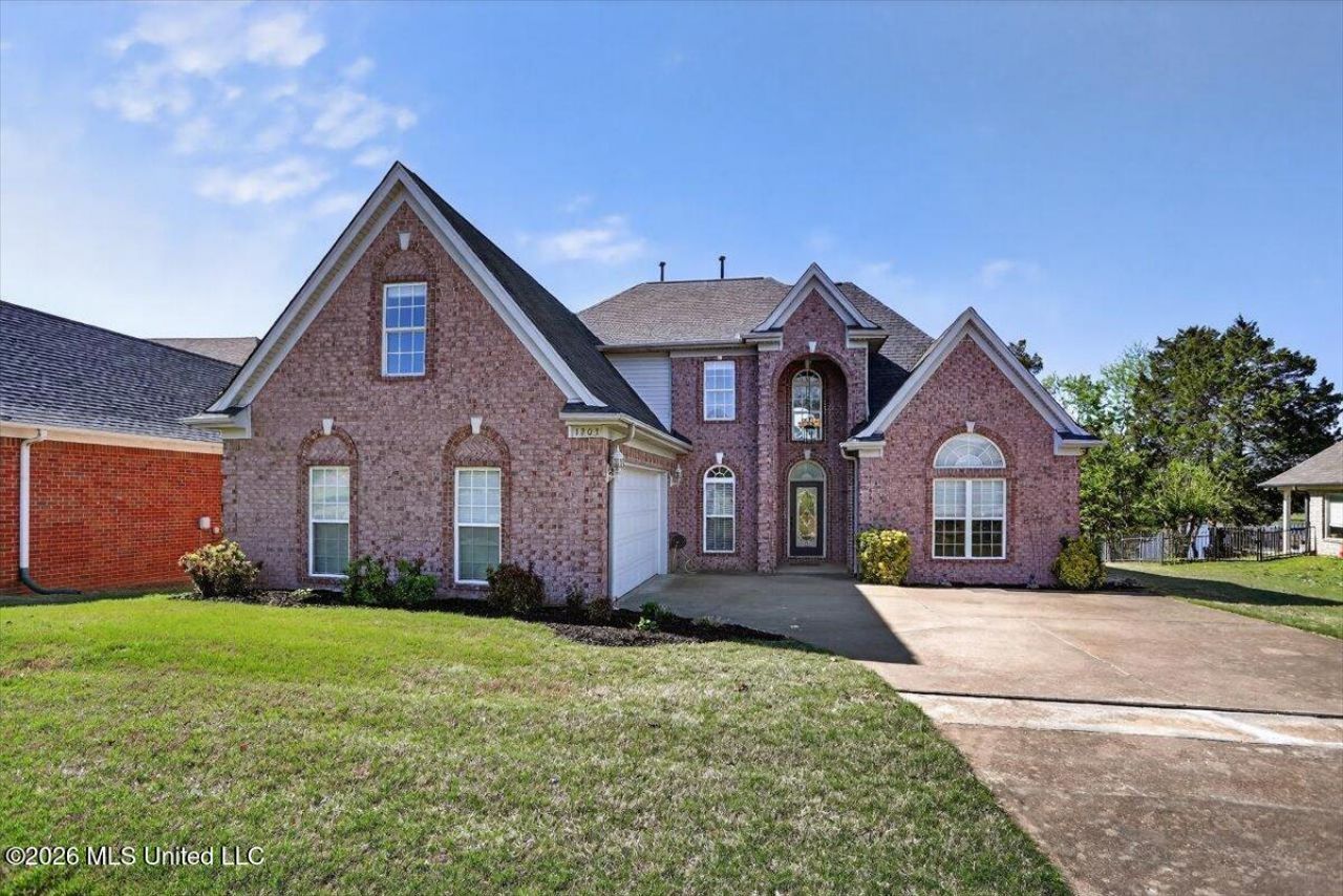 1203 Lake View Drive, Hernando, MS 38632 Main Photo