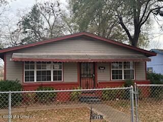 611 N 3rd Avenue, Greenwood, MS 38930 Main Photo