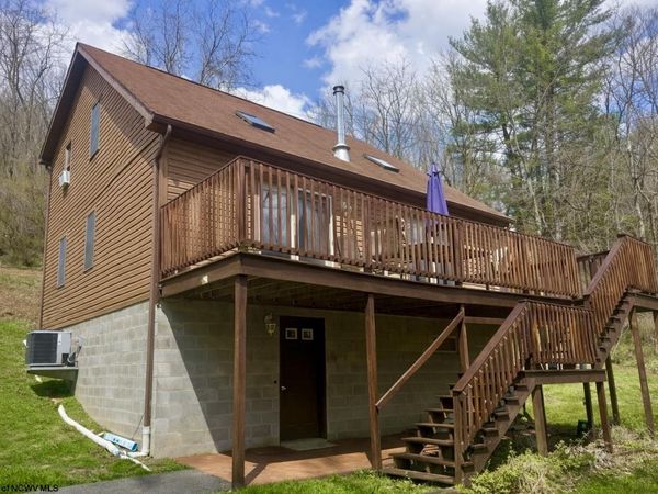 672 Buffalo Brink Road, Mannington, WV 26582