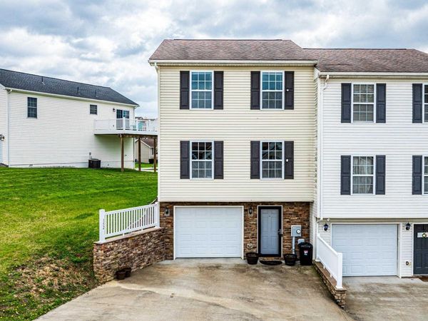 152 Eagle Drive, Maidsville, WV 26541