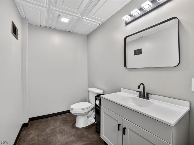 161 E Main Street, Geneva, OH 44041 Photo 13