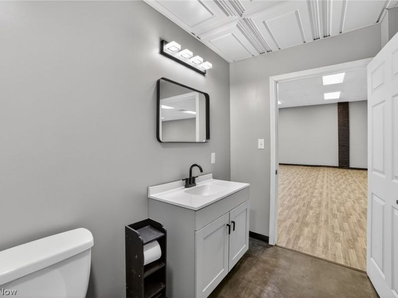 161 E Main Street, Geneva, OH 44041 Photo 14