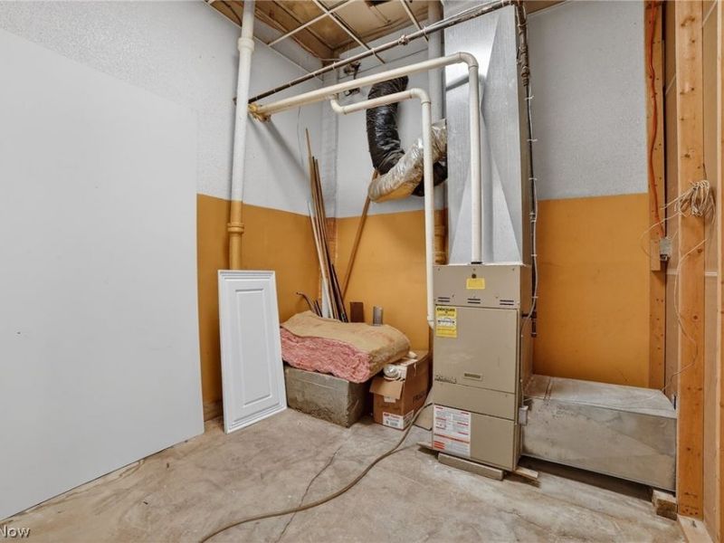 161 E Main Street, Geneva, OH 44041 Photo 16