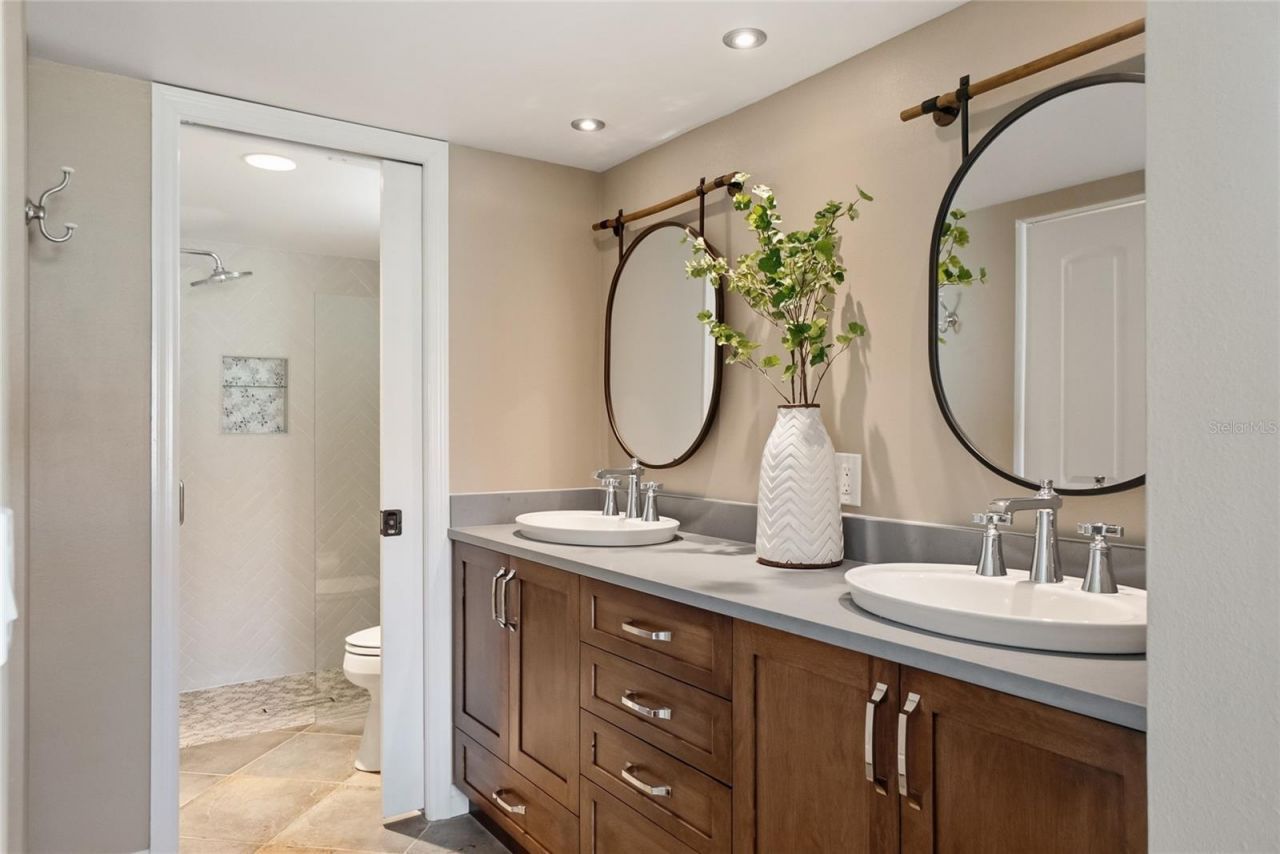 4242 Madeira Court, Unit 3315, Sarasota, FL 34233 Photo