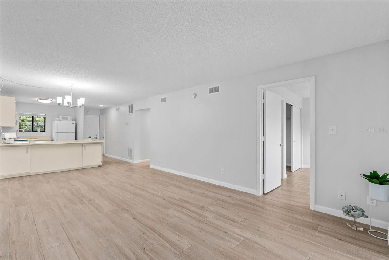 6033 34th Street W, Unit 28, Bradenton, FL 34210 Photo