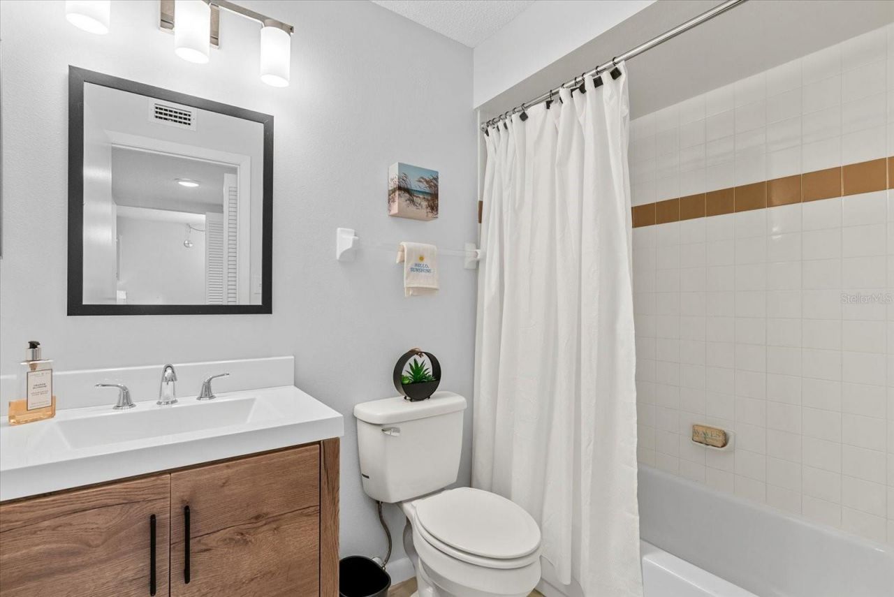 6033 34th Street W, Unit 28, Bradenton, FL 34210 Photo