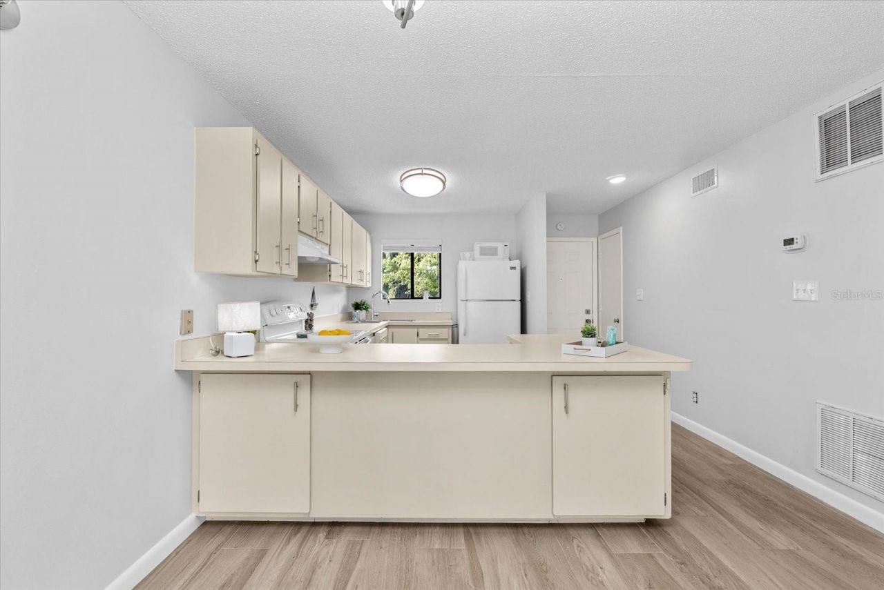 6033 34th Street W, Unit 28, Bradenton, FL 34210 Photo