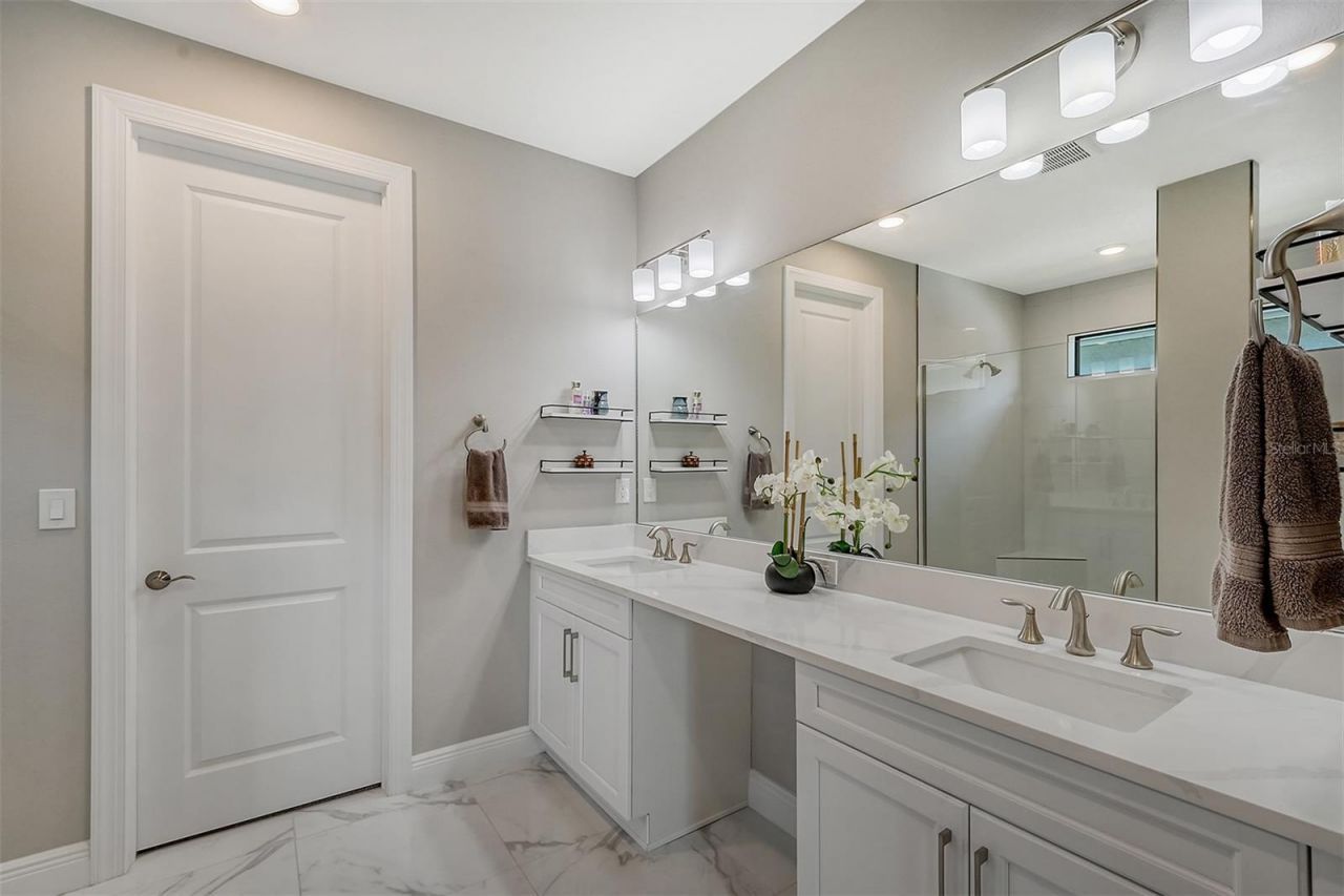 17022 Cresswind Terrace , Lakewood Ranch, FL 34211 Photo