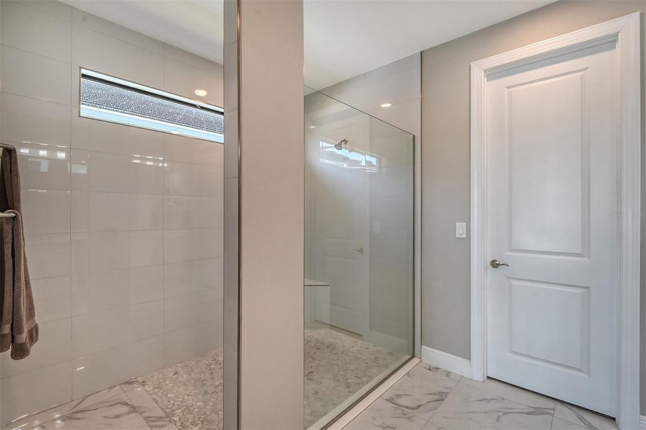 17022 Cresswind Terrace , Lakewood Ranch, FL 34211 Photo