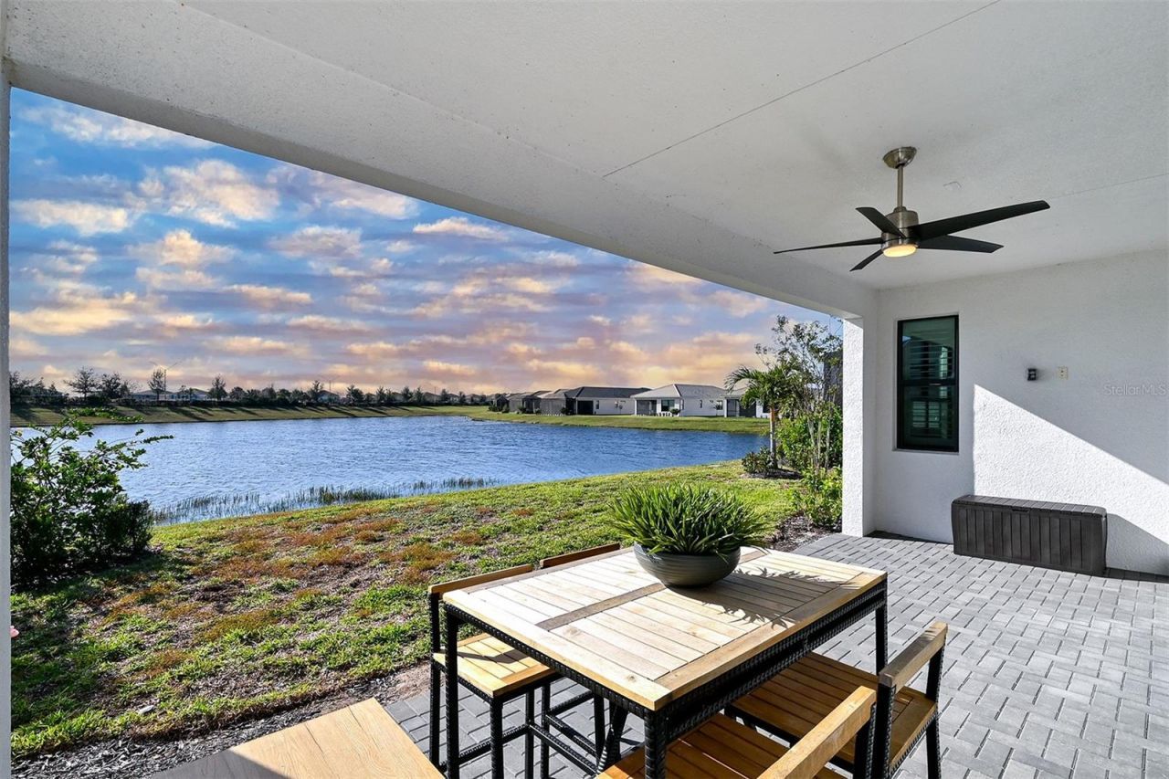 17022 Cresswind Terrace , Lakewood Ranch, FL 34211 Photo