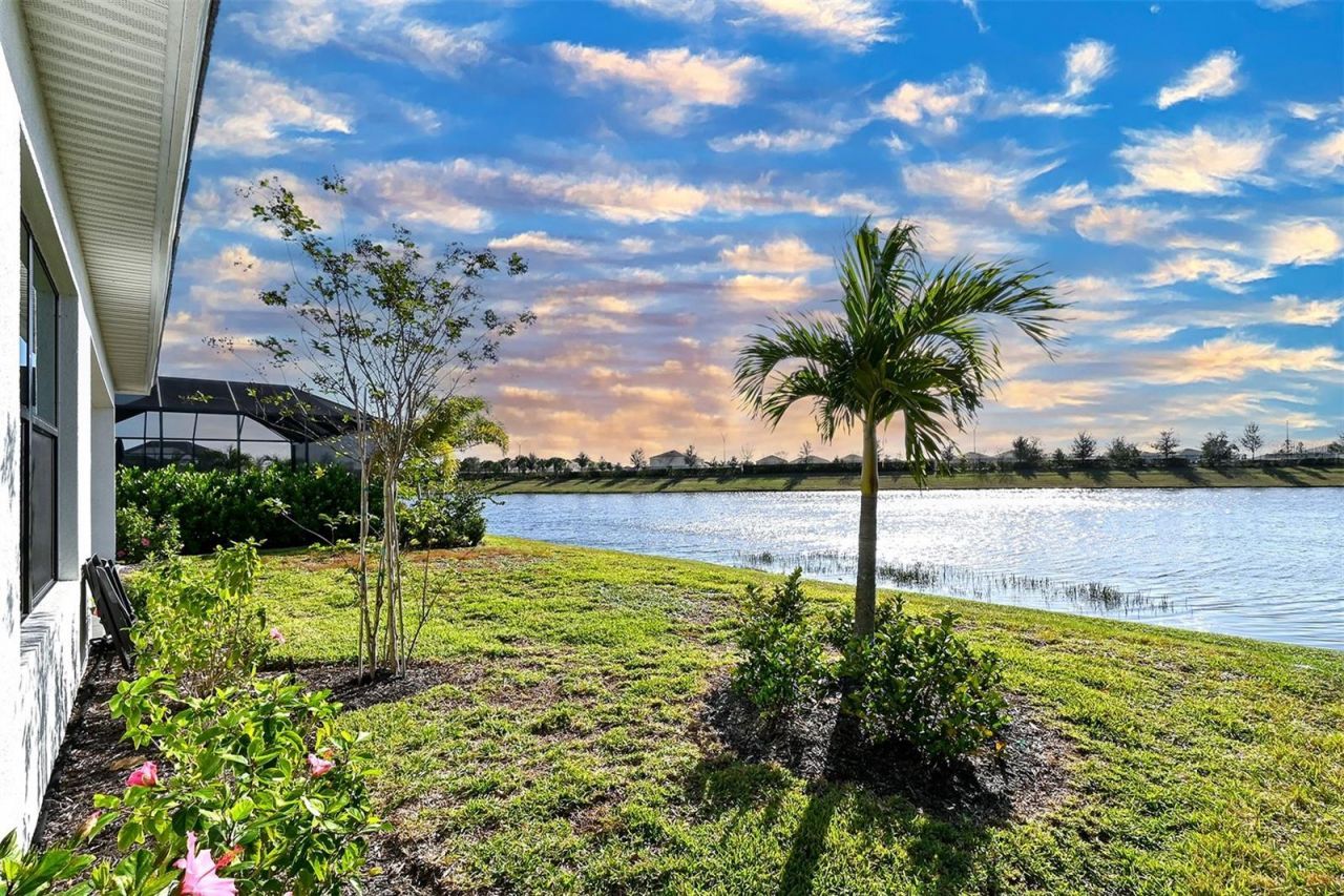 17022 Cresswind Terrace , Lakewood Ranch, FL 34211 Photo