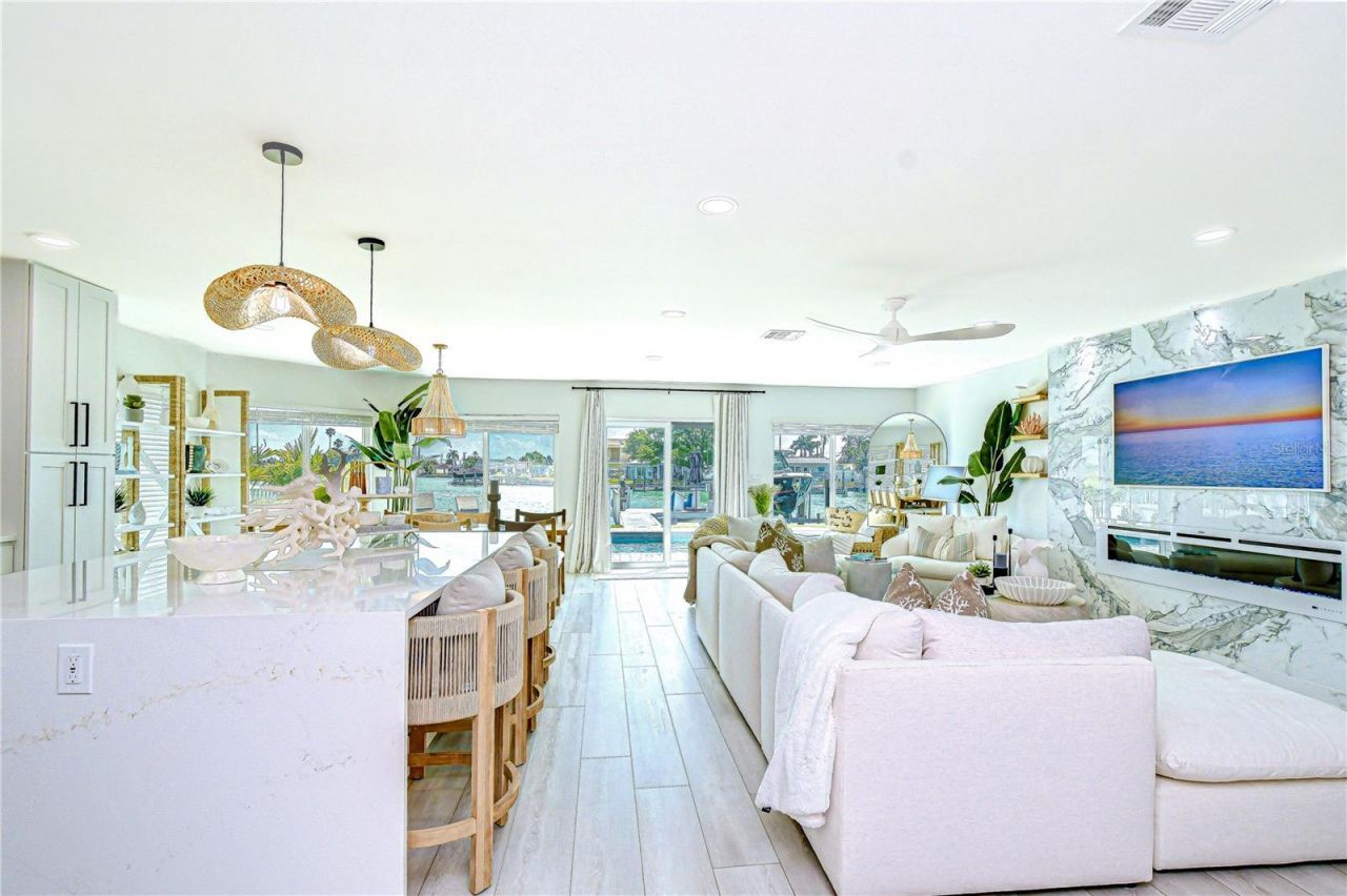 728 Pruitt Drive, Madeira Beach, FL 33708 Photo